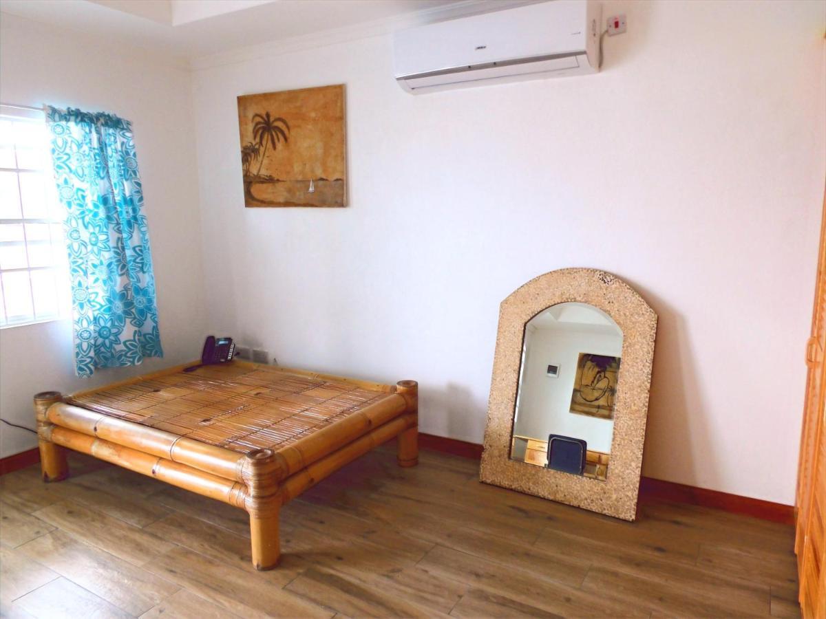 Basil At Villa Arnos Vale Dış mekan fotoğraf